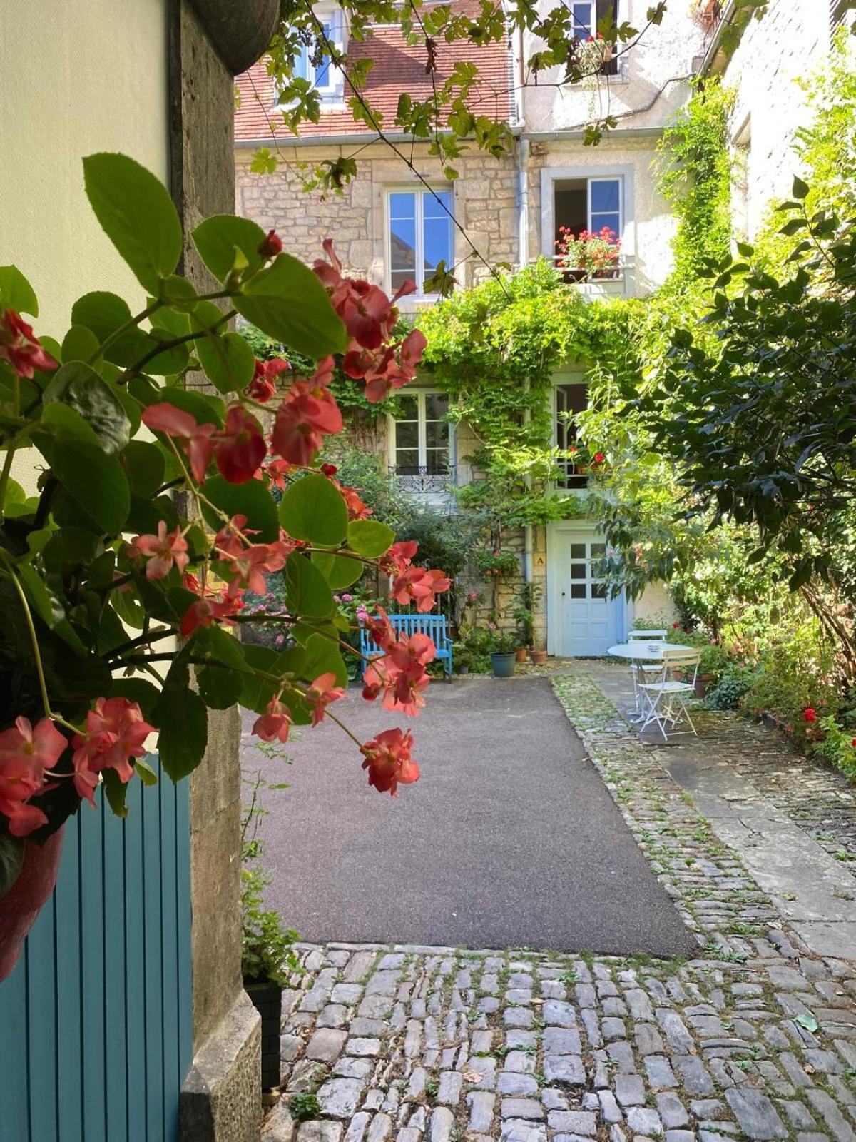 Besancon: Charmant Duplex Au Pied De La Citadelle Exterior foto